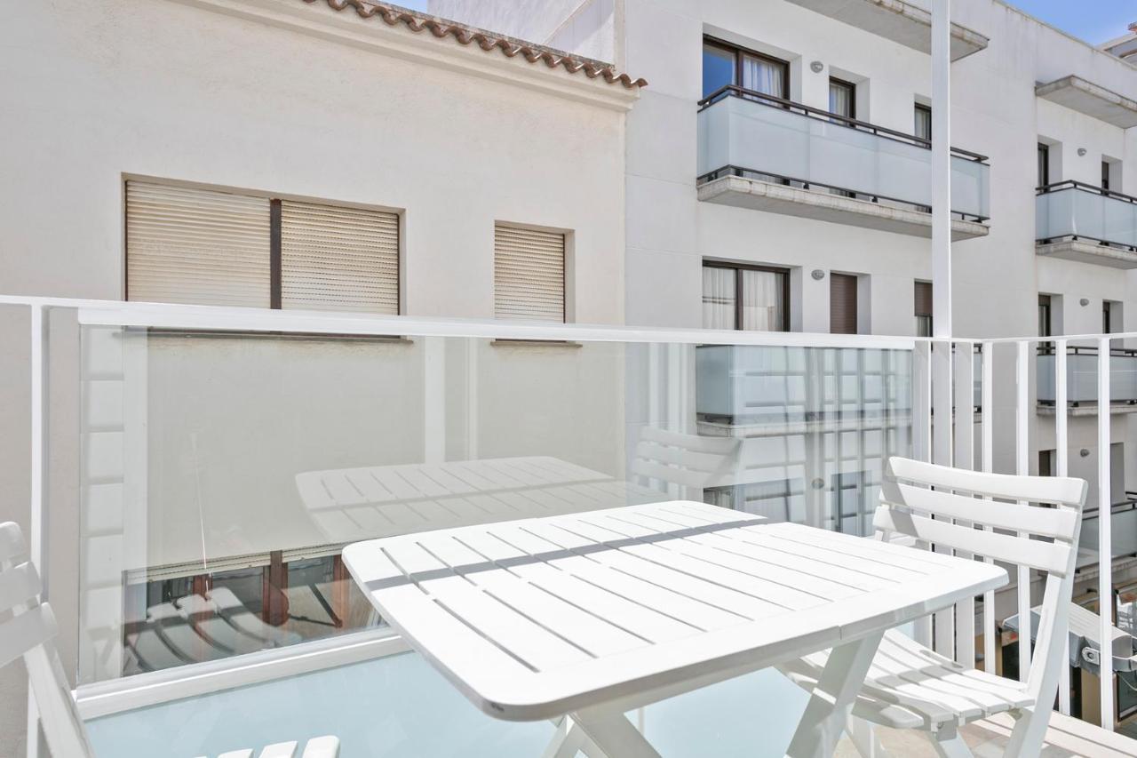Apartaments Pepita Bandert Cambrils Exteriör bild