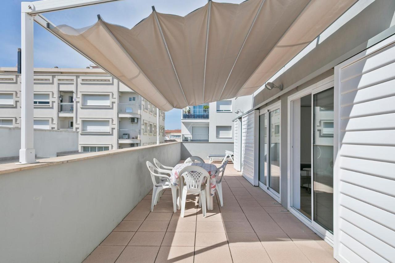 Apartaments Pepita Bandert Cambrils Exteriör bild